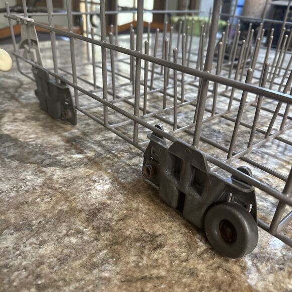 Kenmore Whirlpool Dishwasher Lower Rack Ass. Part # W10525645 W10728159 READ - Picture 2 of 10